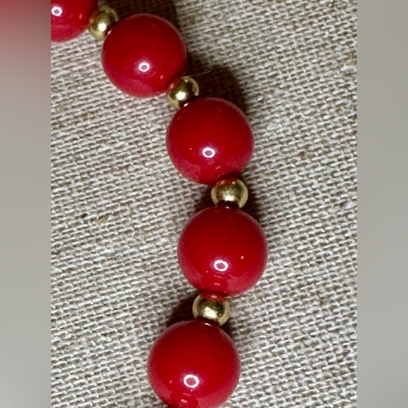 Vintage Monet Red Acrylic Ball Bead Necklace Gold Tone and Dome Clip Earrings - Picture 5 of 11